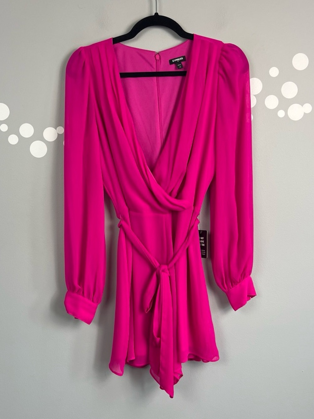 Express NWT Hot Pink Surplice Wrap Romper Long Sleeve Tie Waist Size XS